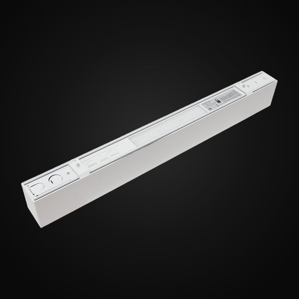 Luminaire linéaire 2 pi, 120-347 V c.a., puissance ajustable 15/20/25 W, gradation 0-10 V, IRC>80, 130 lm/W, 3CCT