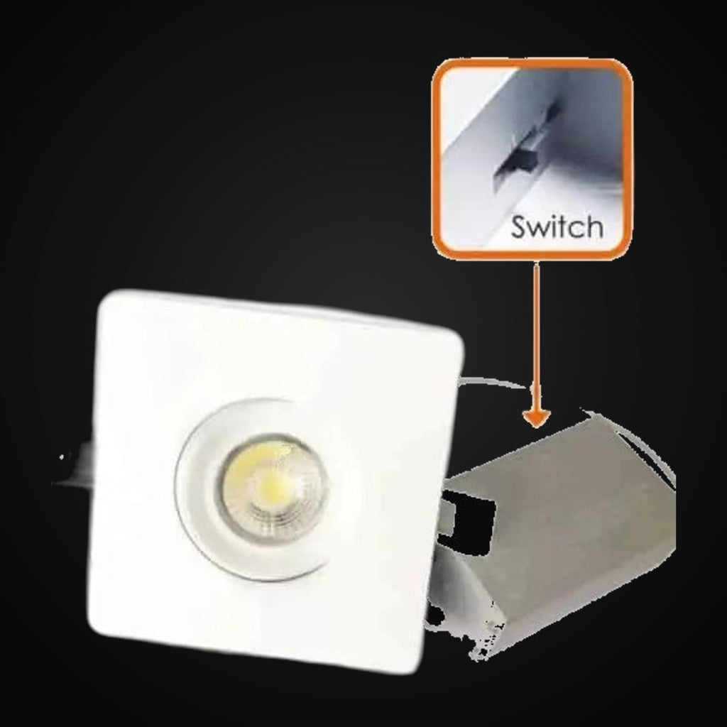 Encastré orientable (eyeball) carré 4 po 3CCT