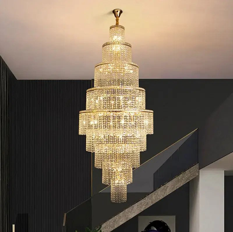 Grand lustre Alleri en cristal pour escalier – vue 2