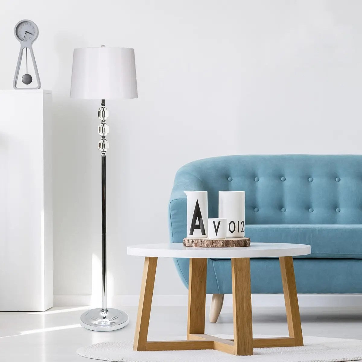 Lampadaire en métal et cristal 60 po H – vue 2