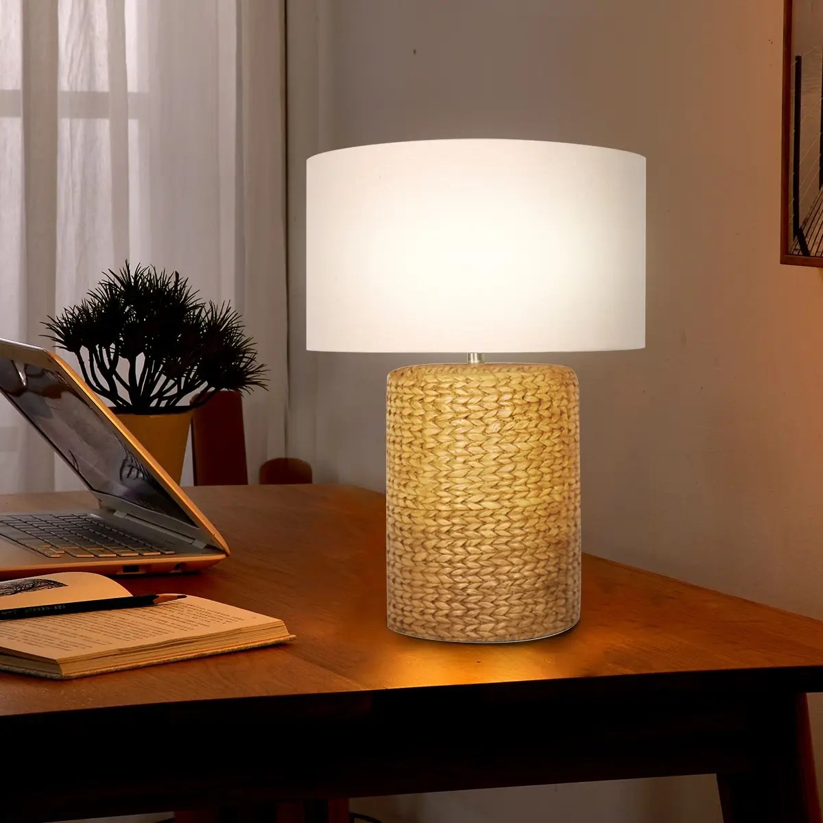 Lampe de table en ciment 26 po H, motif faux rotin – vue 2