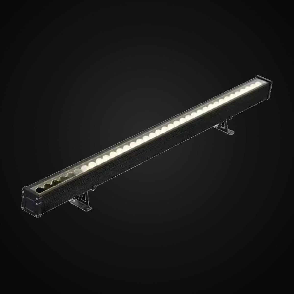 FA48 avec luminaires RL-LNWW VE 36 W