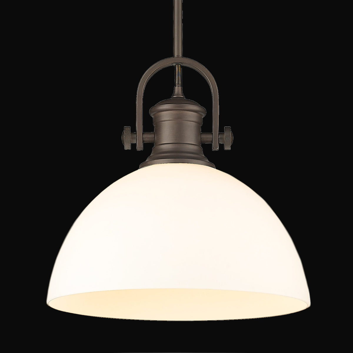 Suspension Hines 1 lumière, bronze frotté, verre opale